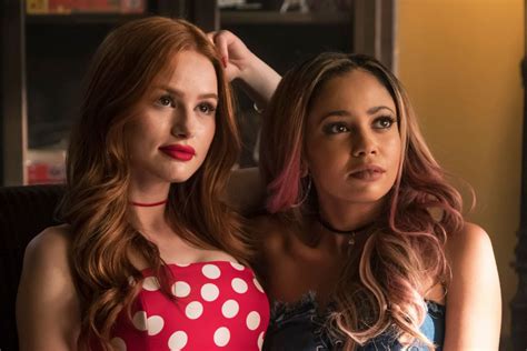 who is cheryl from riverdale dating